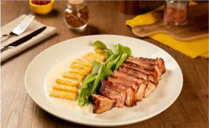 Tagliata de bife de chorizo grelhado — Barone
